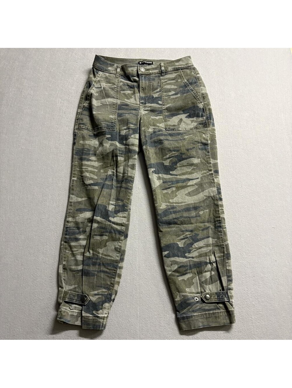 Express Camo Cropped Straight Pants Womens Size 4 High Rise Green Utility